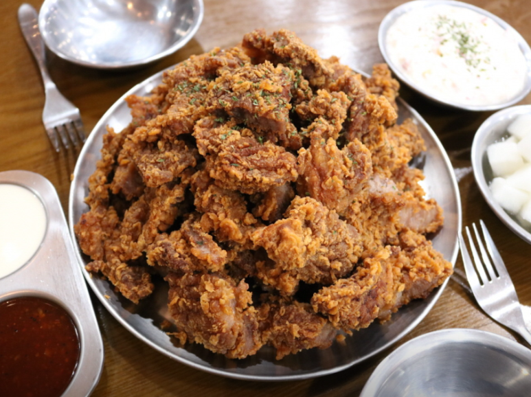 깡돼후깡통시장돼지후라이드 이미지