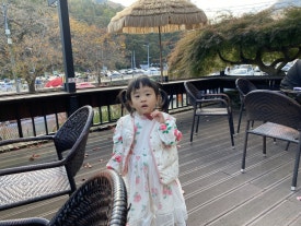 낙엽커피숍 이미지