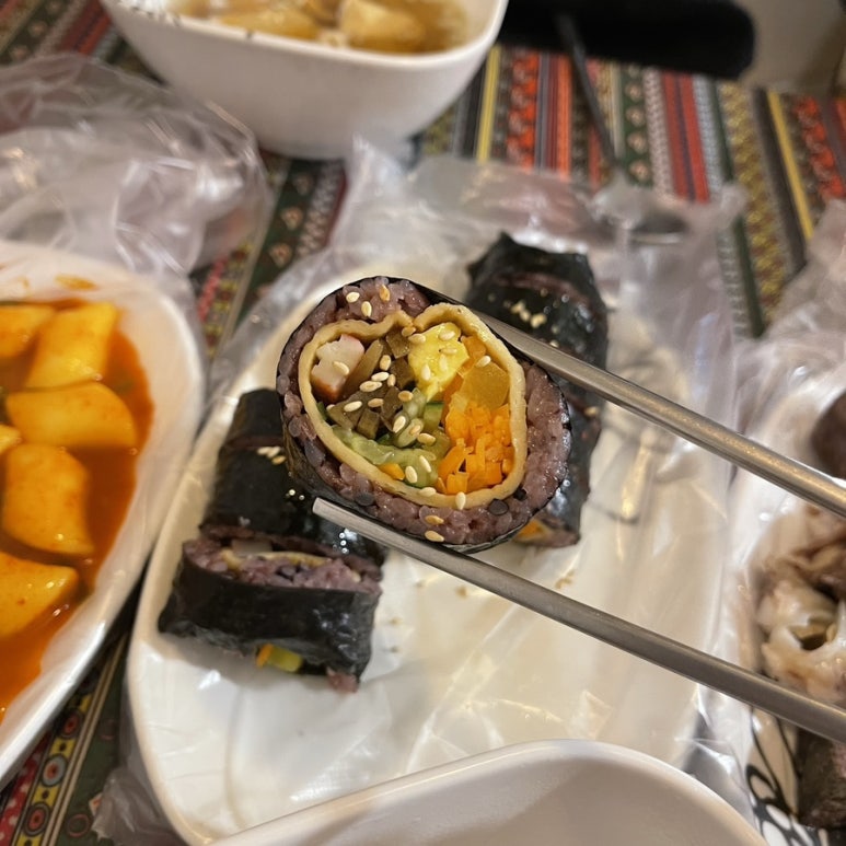 까망김밥 이미지