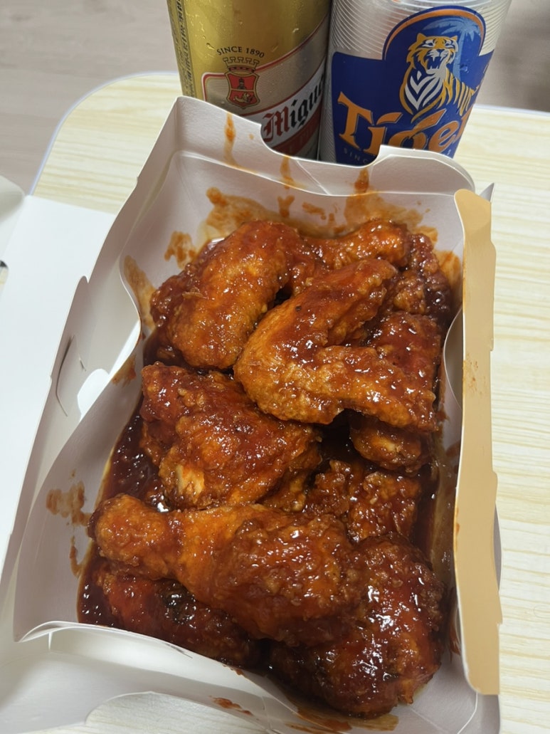 비에이치씨치킨회기점 이미지