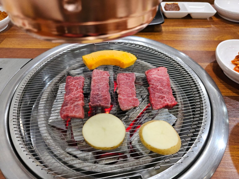 정담한우한돈 이미지