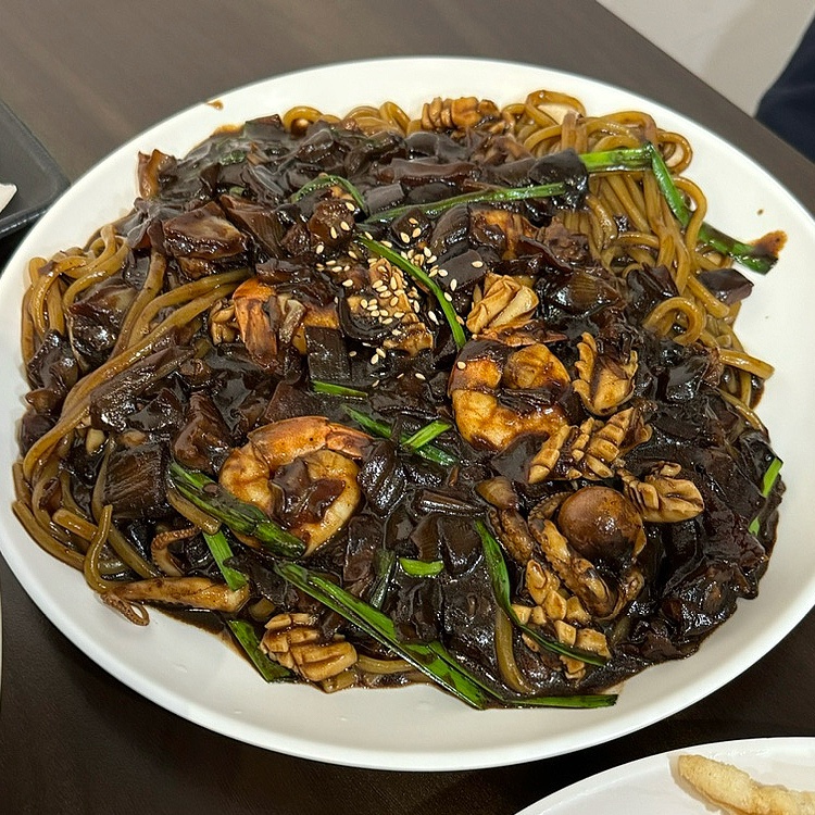 짬뽕앤짜장 이미지