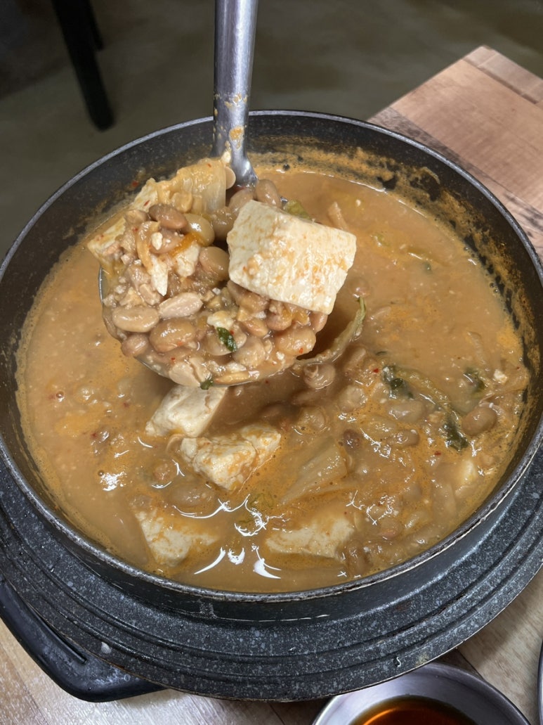 유명식당 이미지