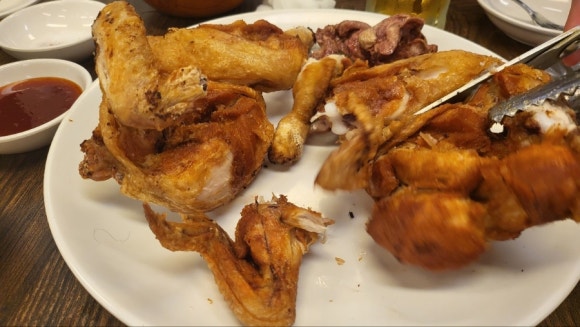 수원가마솥통닭 이미지