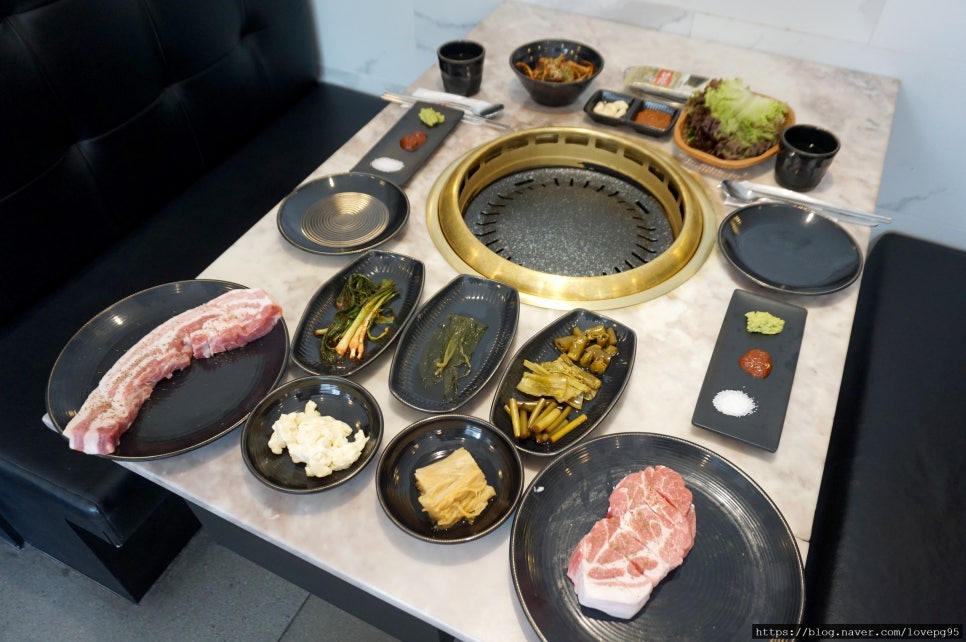클럽하우스 직원식당 이미지