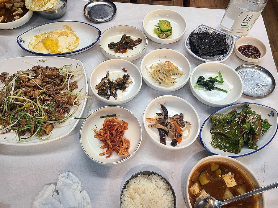 꼴통뒷고기앤막창 이미지