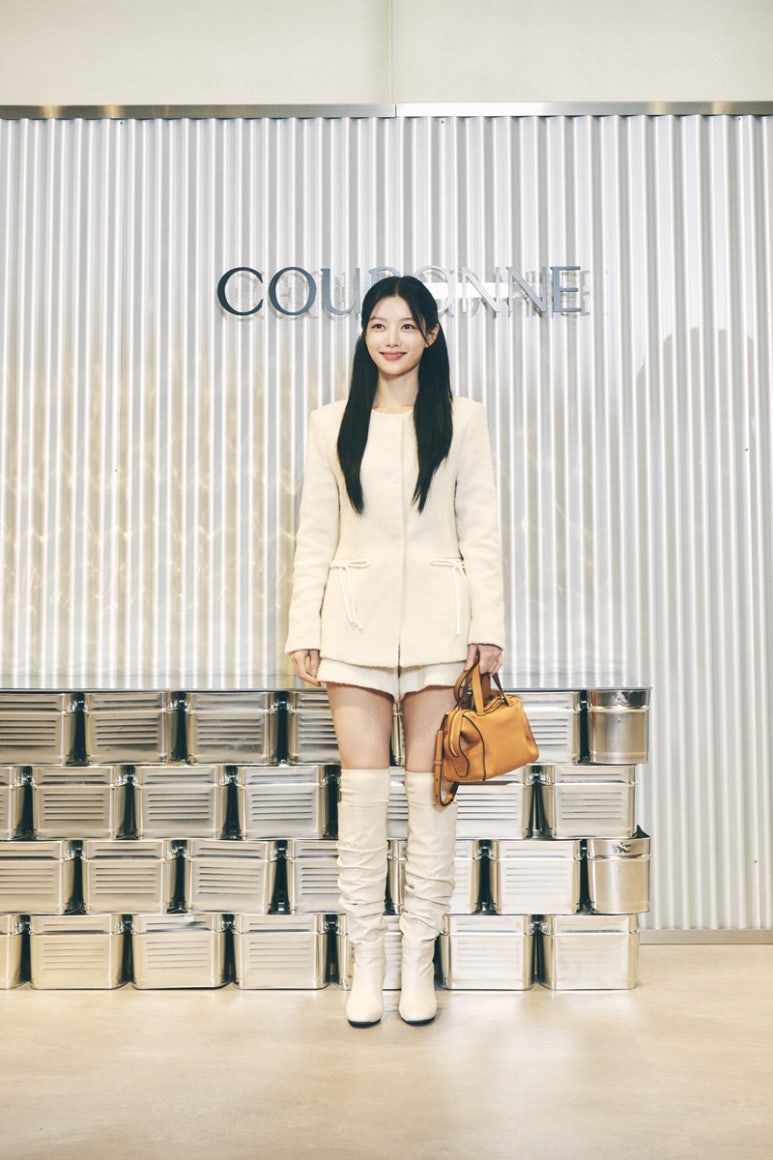 쿠론신세계 이미지