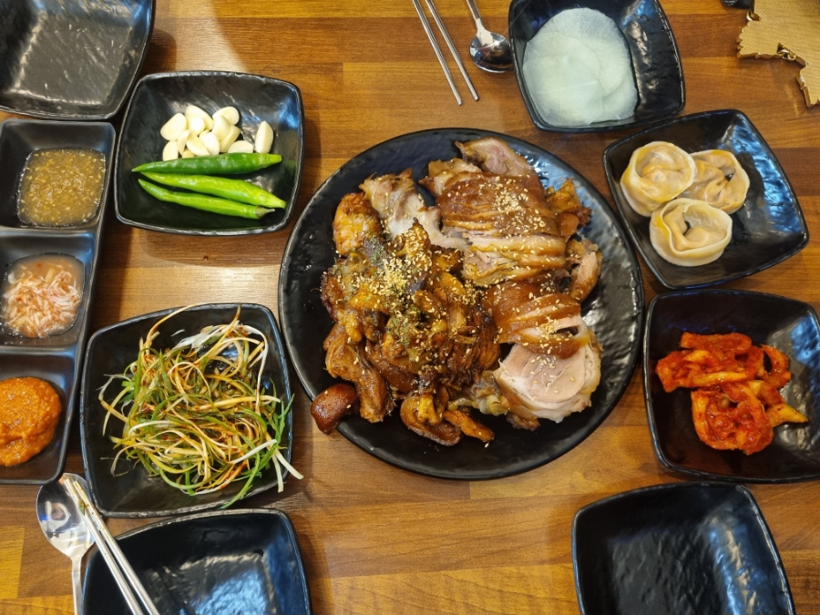 사또통족발 이미지