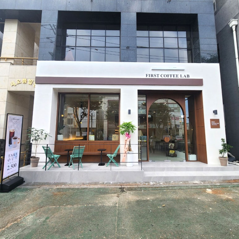 퍼스트커피랩제주이도점 이미지