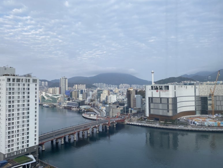 라발스카페 이미지