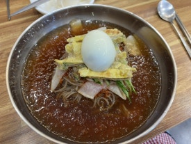 메밀고밀면 이미지