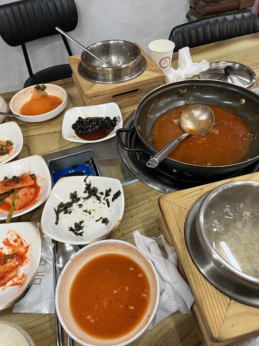 행운삼겹살버섯찌개 이미지