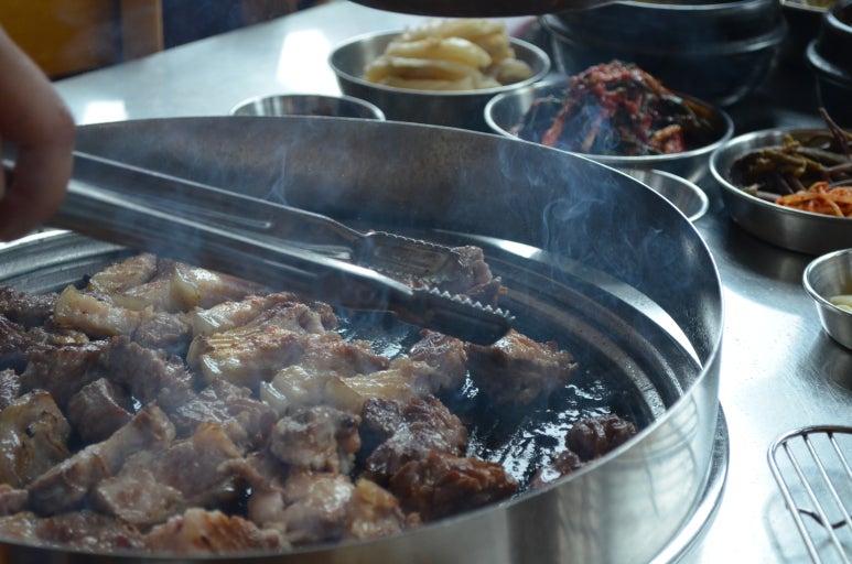 뻥쟁이네 이미지