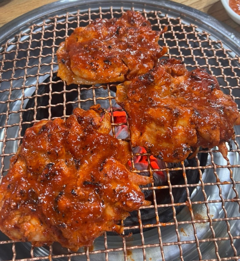 또리네홍삼닭숯불 이미지