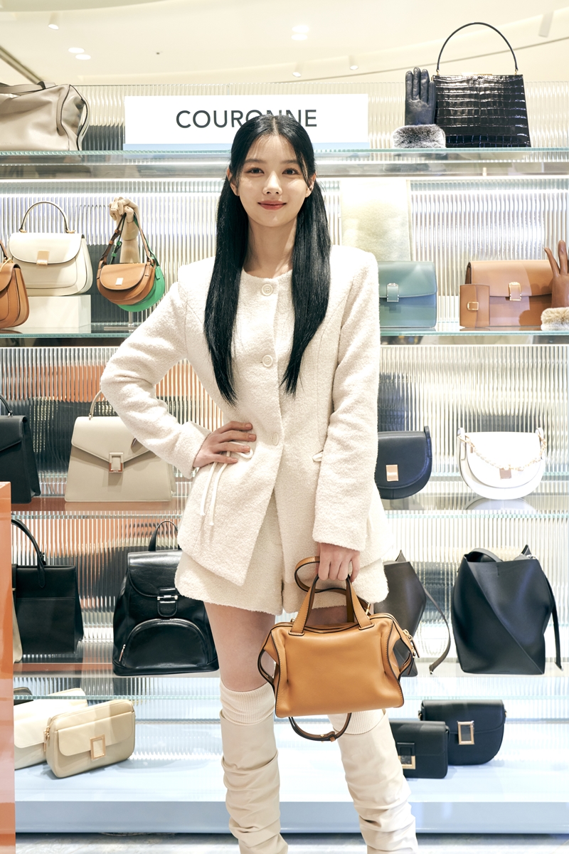 쿠론신세계 이미지