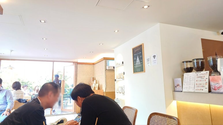 텐퍼센트커피유엔공원점 이미지