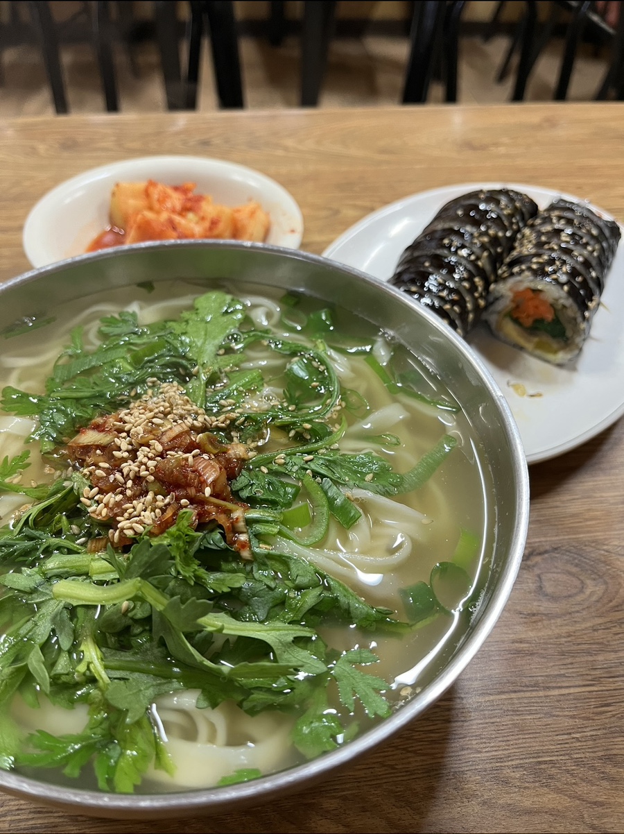 후룩손칼국수 이미지