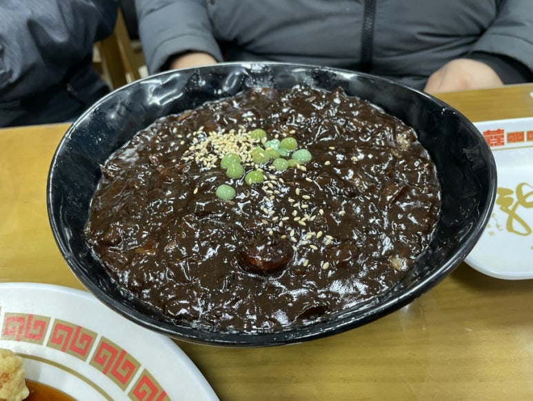 몽탄손짜장 이미지