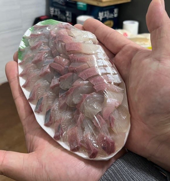 석이횟집 이미지