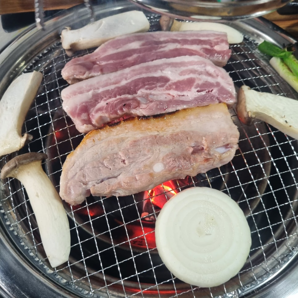 돼지숯불구이장어 이미지