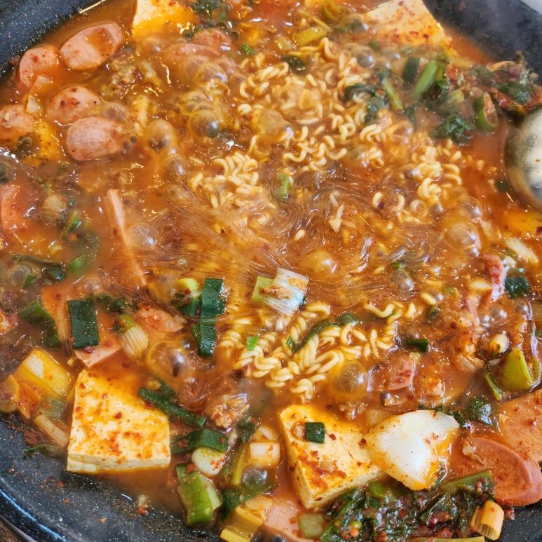 윤대감부대찌개 이미지