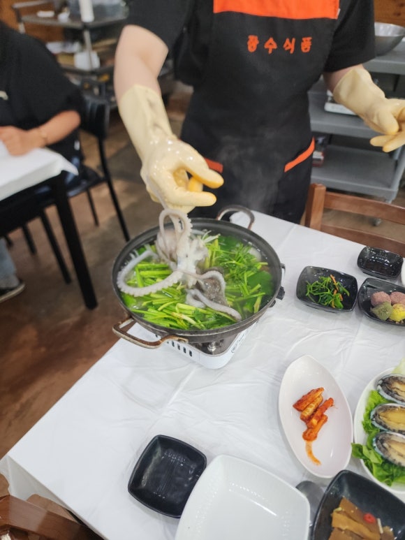 독천무안뻘낙지 이미지
