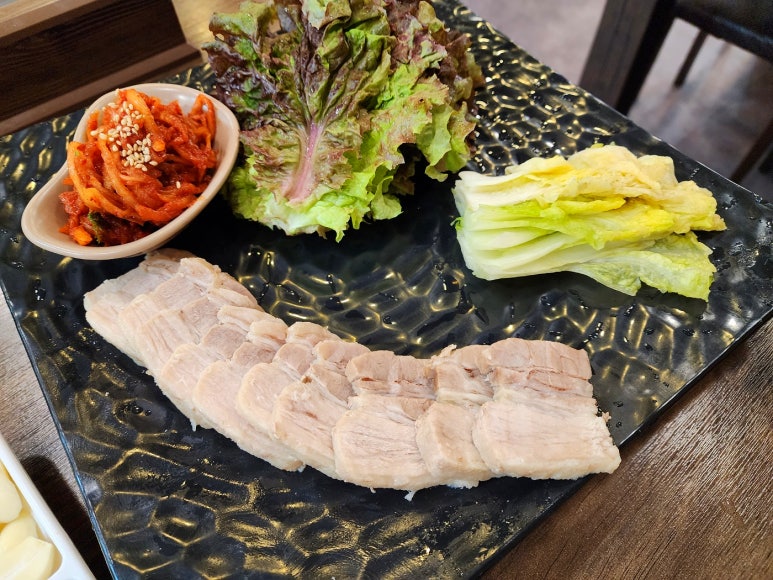 착한보쌈&족발이야기 사진 8