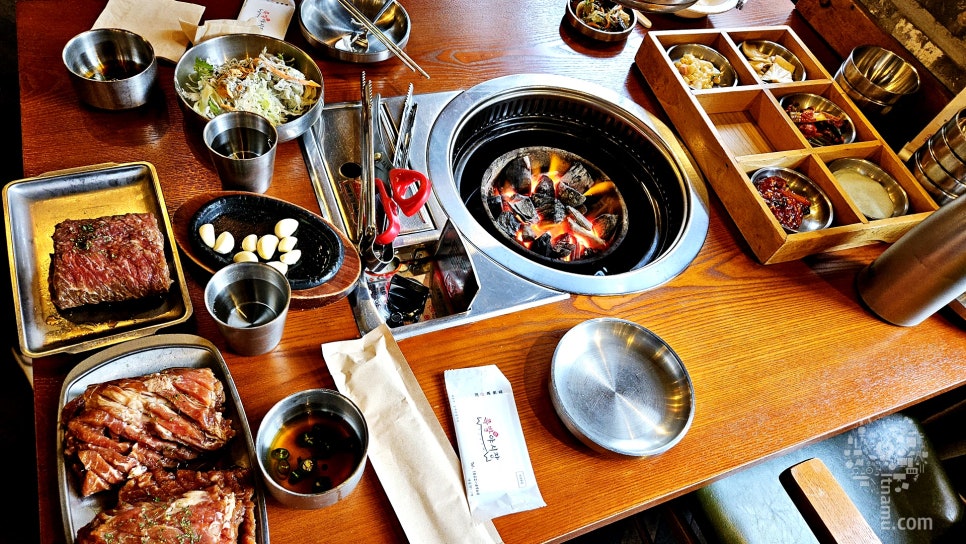 참나무 숯왕갈비 이미지