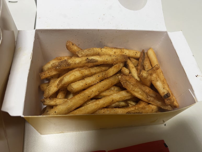 비에이치씨치킨회기점 이미지