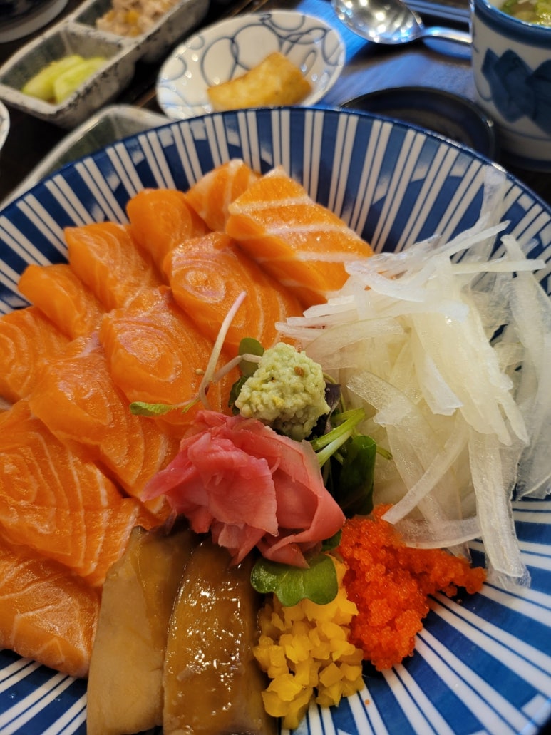 모리모리덮밥도시락 이미지