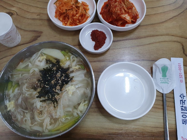 동이칼국수 이미지