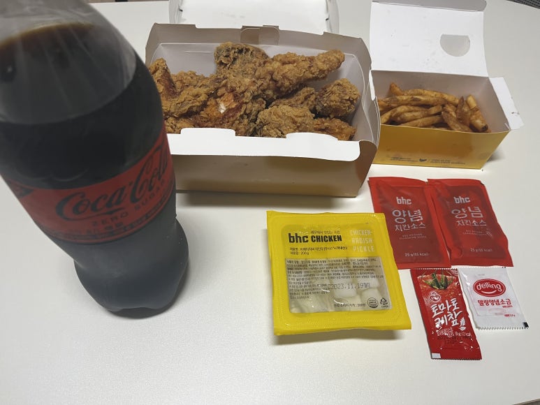 비에이치씨치킨회기점 이미지