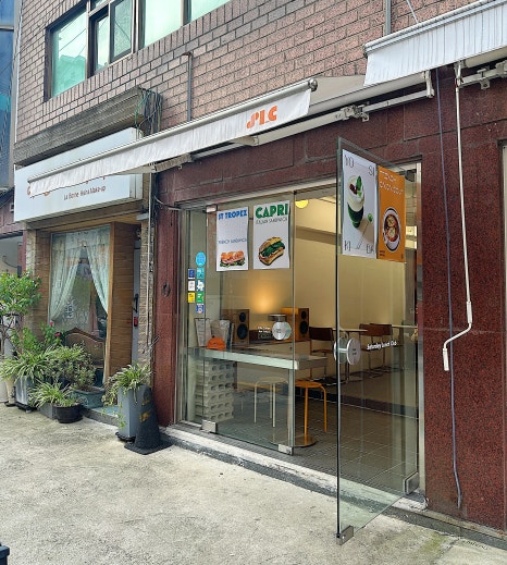 새러데이런치클럽 이미지