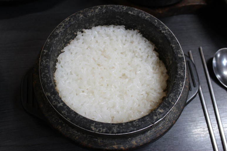 이천돌솥밥 이미지