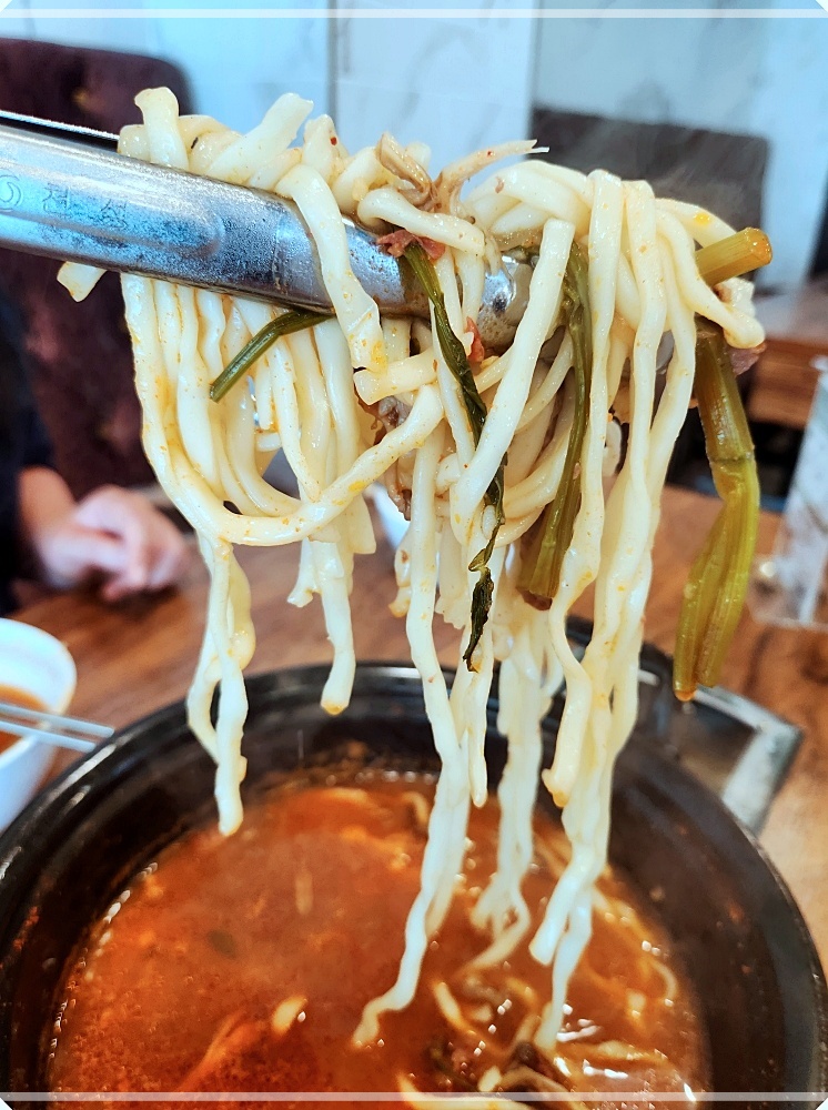 동촌동샤브칼국수 이미지
