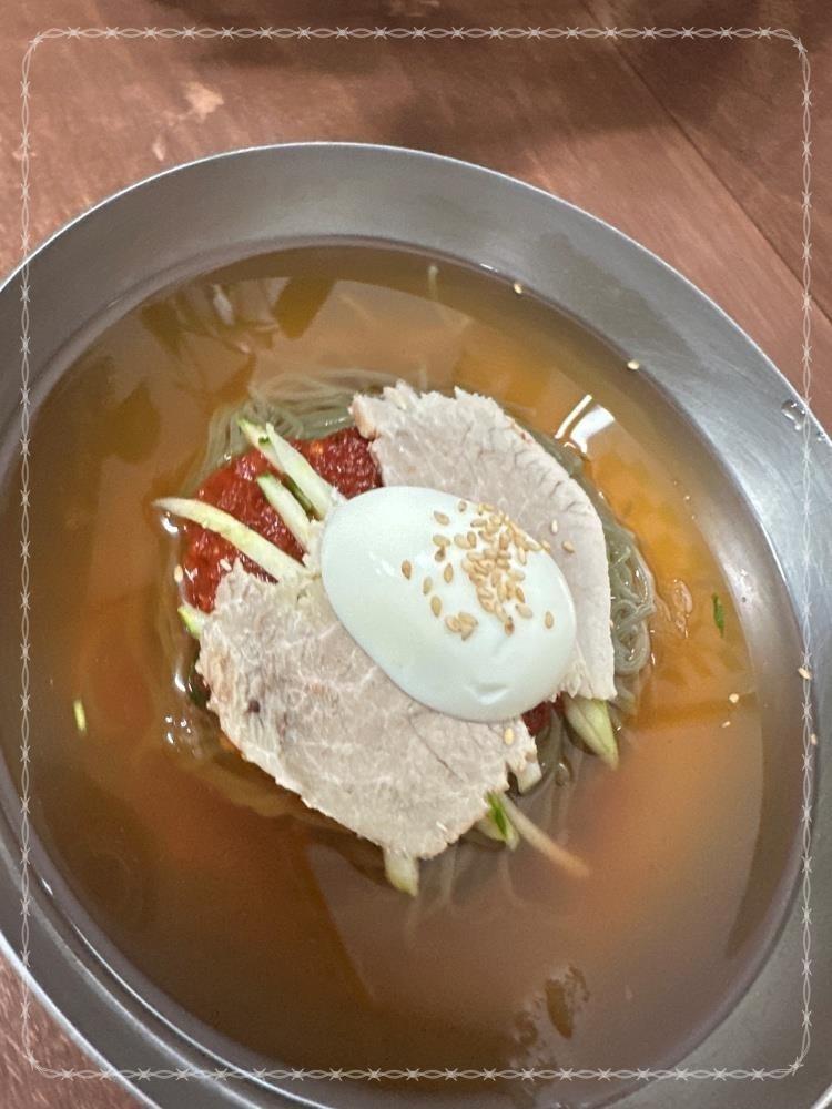 전통밀면 이미지