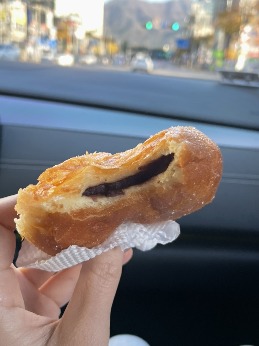 꽈배기와 동그리 이미지
