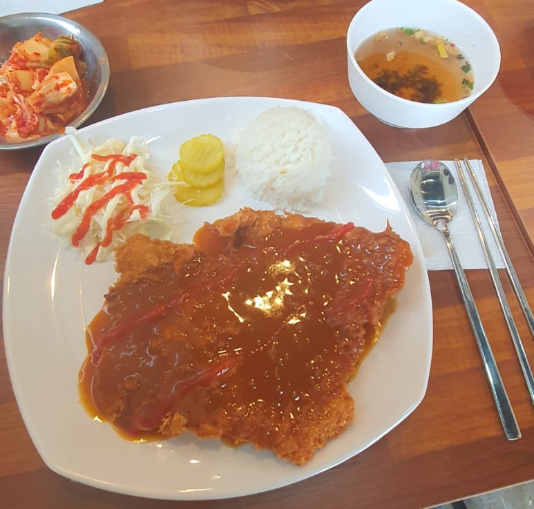 얼큰이칼국수 이미지