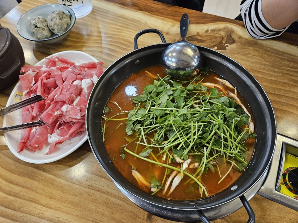 탱글이샤브칼국수 이미지