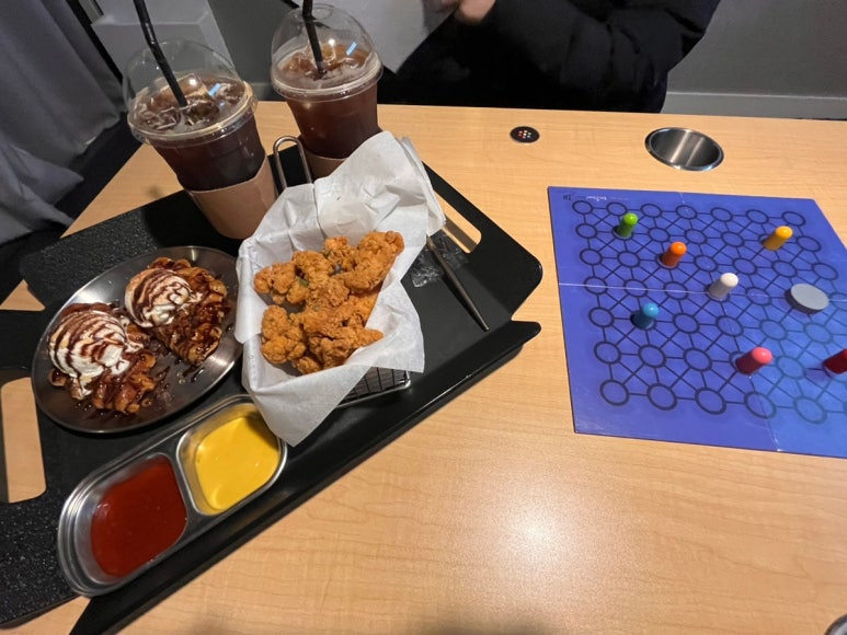 더홀릭보드게임카페배곧점 이미지