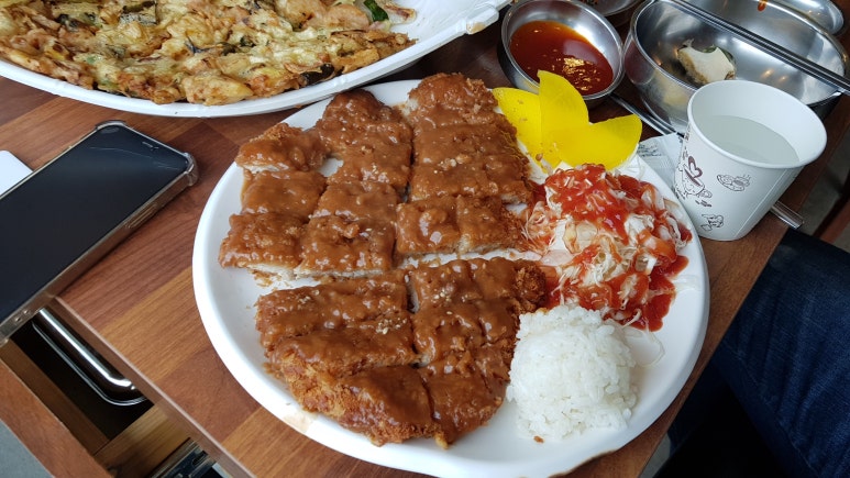 어머나칼국수 이미지