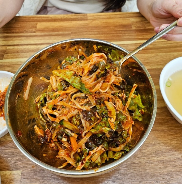삼원칼국수충무점 이미지