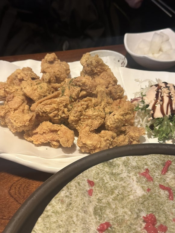 육회한통닭 이미지
