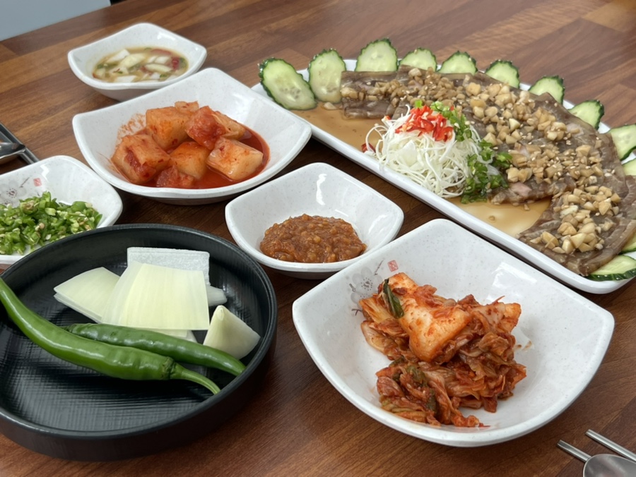 뼈대있는해장국 진영점 이미지