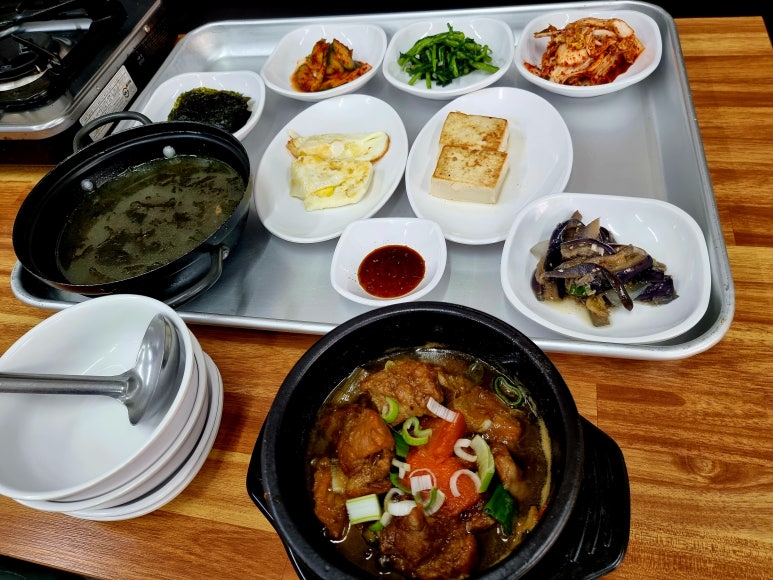 윤가네 밥상 이미지