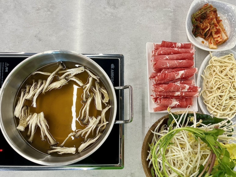 알까기샤브칼국수 이미지