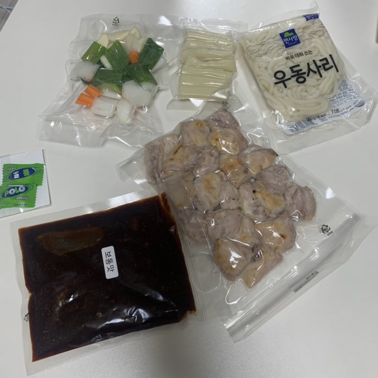 꾸메바베큐치킨 이미지