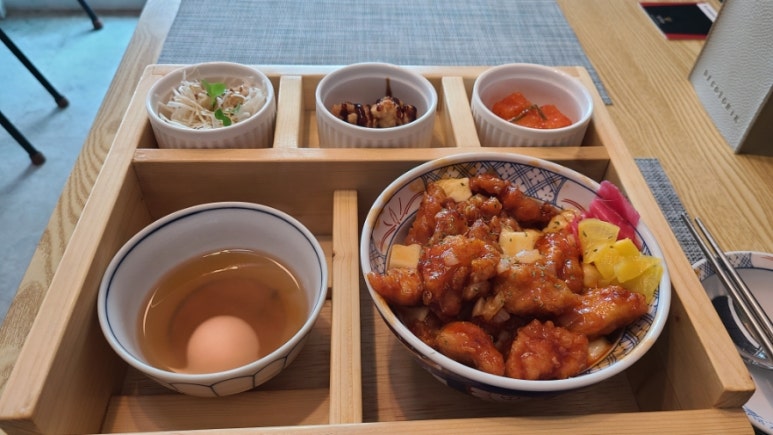 시시한덮밥 이미지
