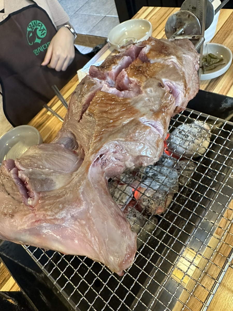 원시다자숯불양다리구이 이미지