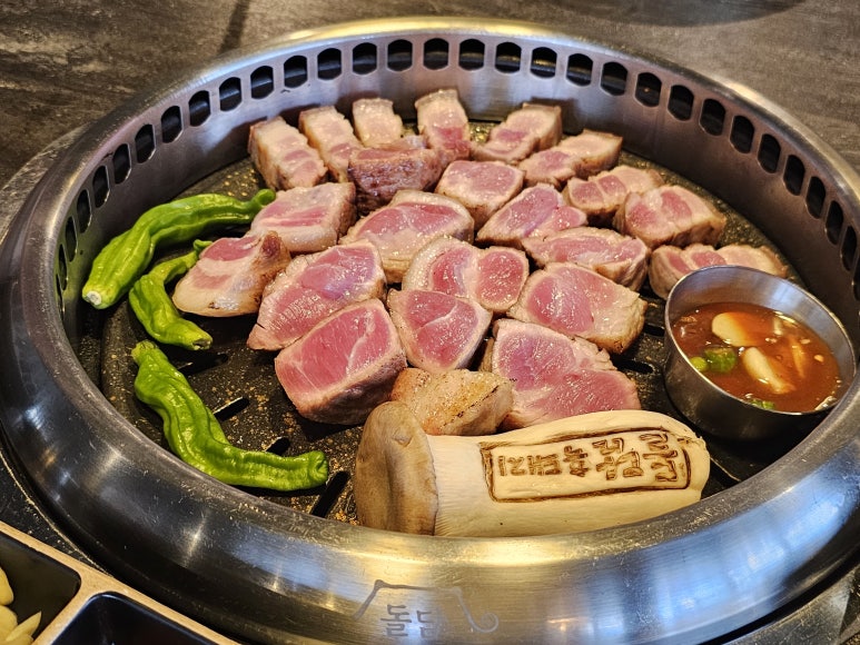 또먹어도돼지 이미지